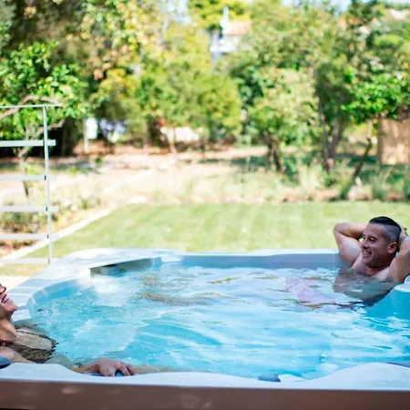 شقة Klaritz Luxury Suites *